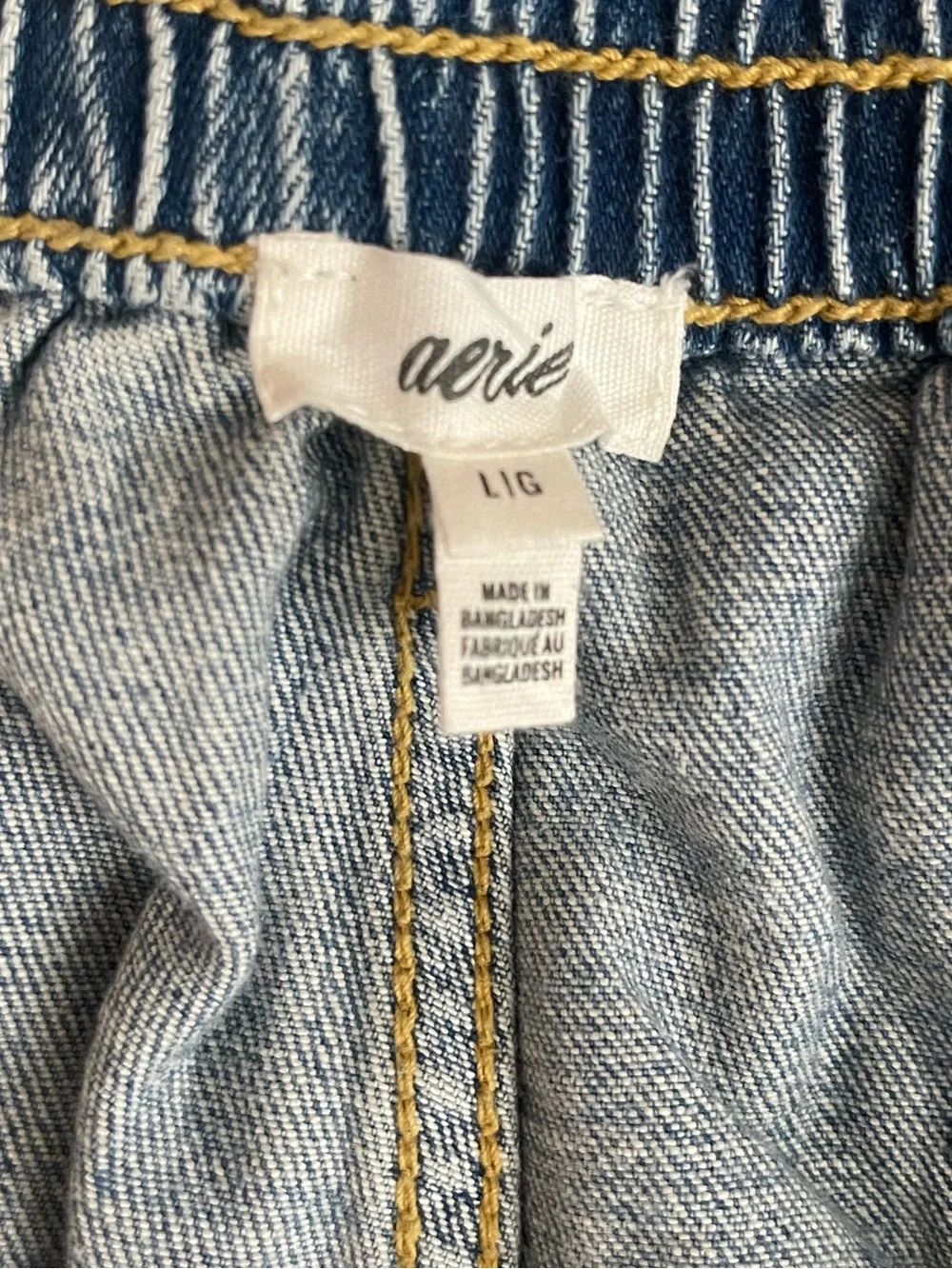 Aerie Jean Shorts Women’s Large